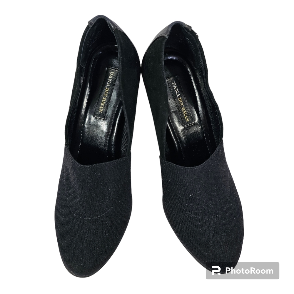 Dana Buchman Black Heels - Picture 4 of 7